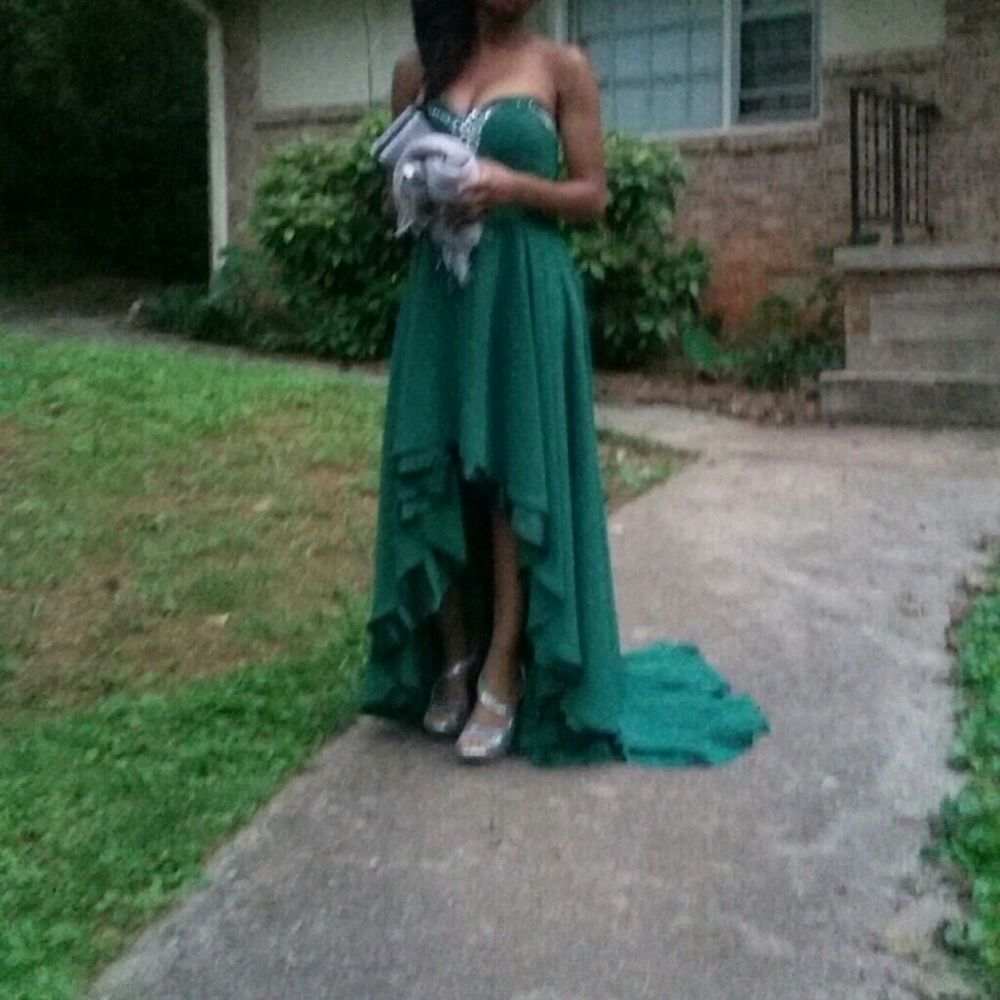 ✨MAKE OFFERS ✨ Green High Low Prom Dress